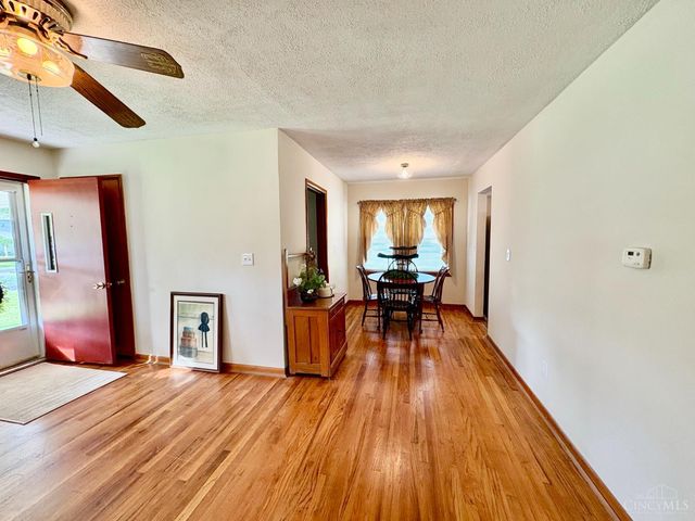 1811 Lois Lane, Goshen Twp, OH 45122