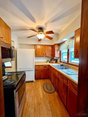 1811 Lois Lane, Goshen Twp, OH 45122