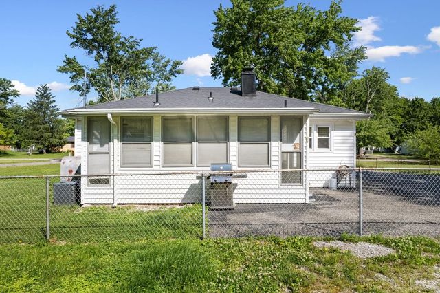 1811 Lois Lane, Goshen Twp, OH 45122