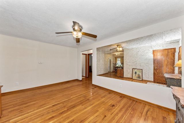 1811 Lois Lane, Goshen Twp, OH 45122