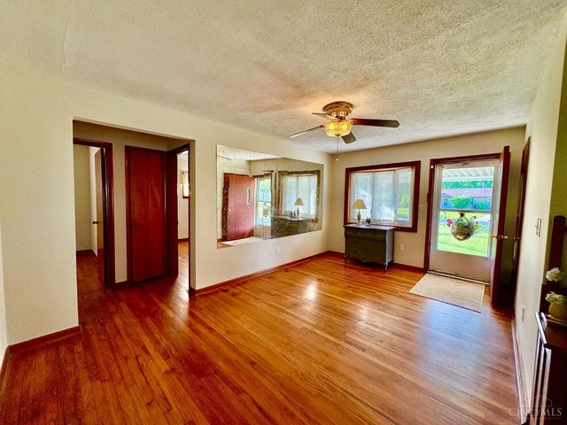 1811 Lois Lane, Goshen Twp, OH 45122