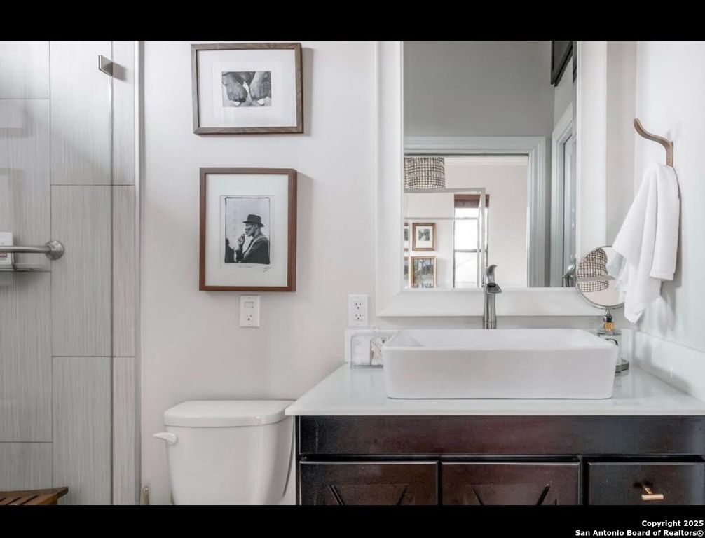 451 oak, San Antonio, TX 78215