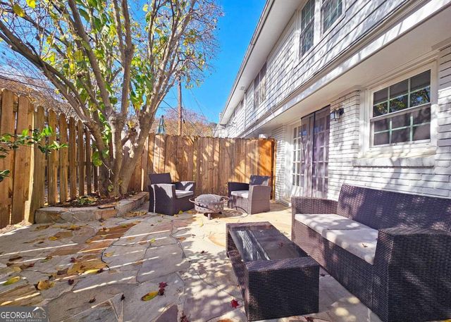 136 Peachtree Memorial Drive NW PA4, Atlanta, GA 30309