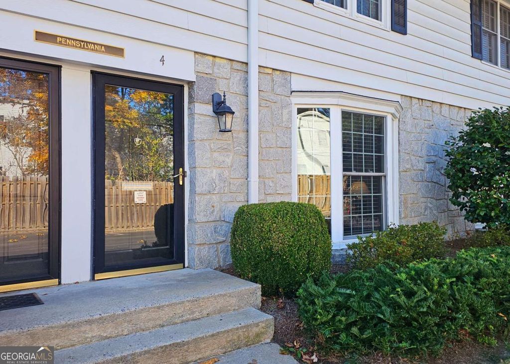 136 Peachtree Memorial Drive NW PA4, Atlanta, GA 30309