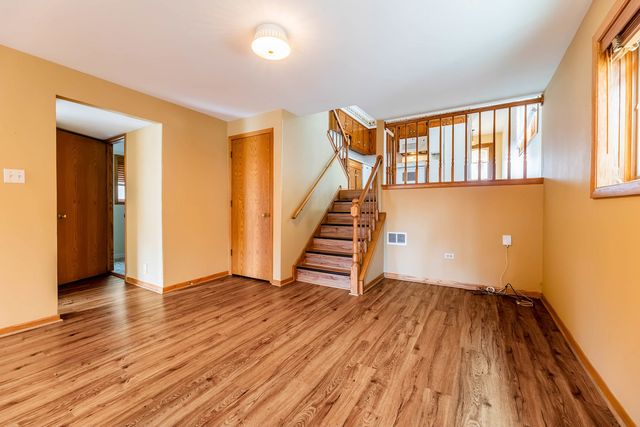 5911 S Natchez Avenue, Chicago, IL 60638