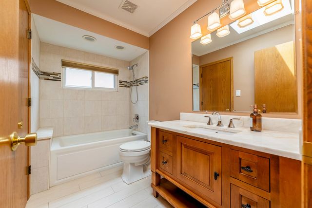 5911 S Natchez Avenue, Chicago, IL 60638