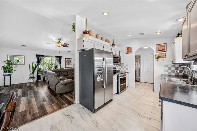 2901 South Blagg Road, Pahrump, NV 89048