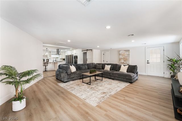 2903 Hardin Drive, Henderson, NV 89074