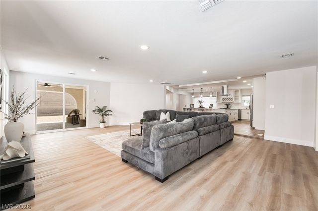 2903 Hardin Drive, Henderson, NV 89074
