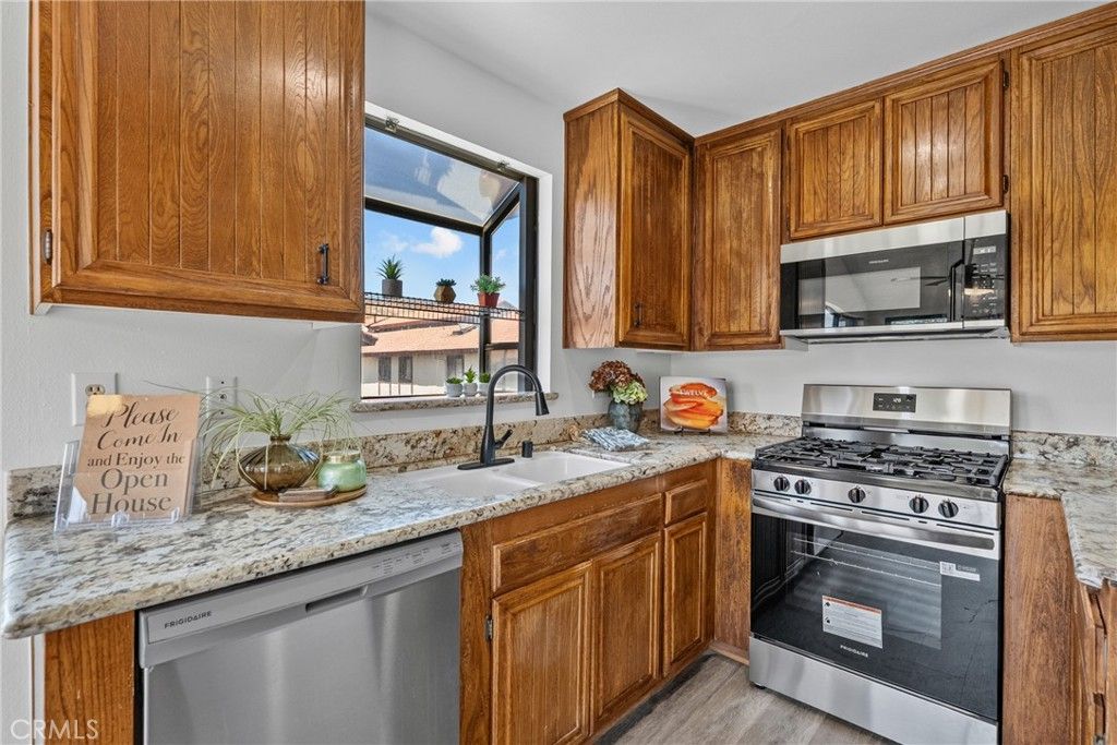 Image 13 of property listing at 18161 Sundowner 932, Canyon Country, CA 91387
