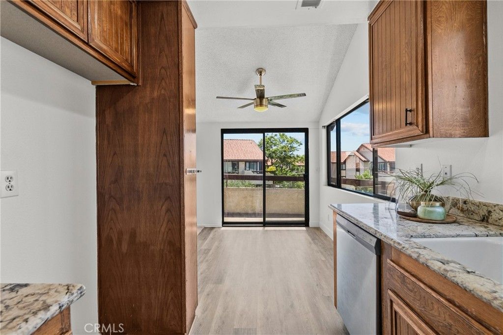 Image 15 of property listing at 18161 Sundowner 932, Canyon Country, CA 91387