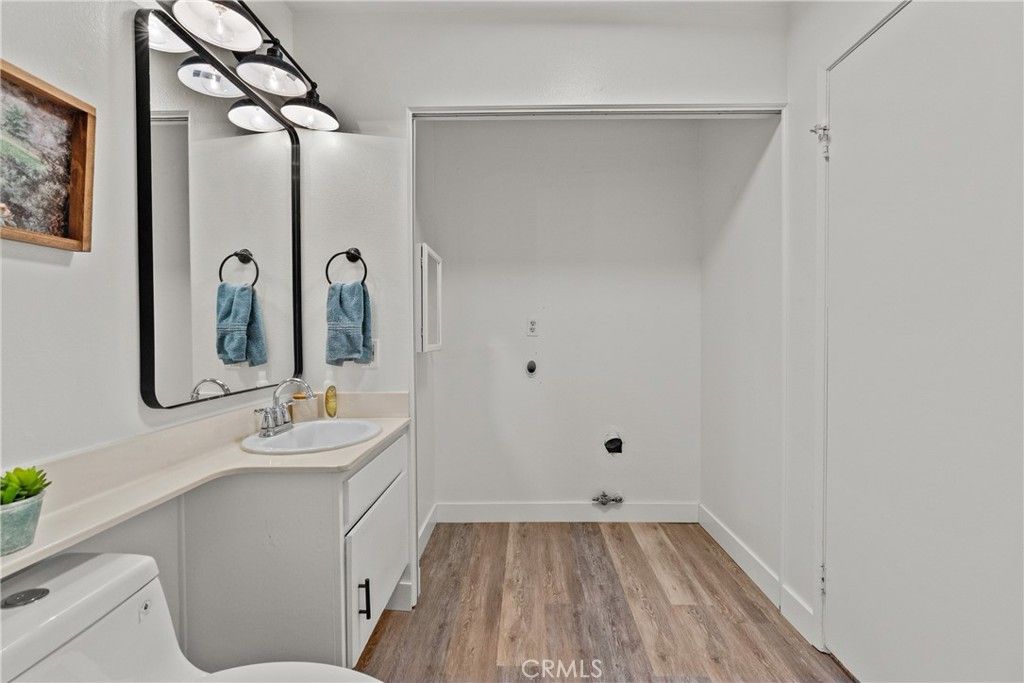 Image 20 of property listing at 18161 Sundowner 932, Canyon Country, CA 91387