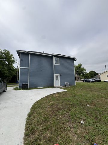 316 Henry Street, Waxahachie, TX 75165