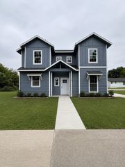 316 Henry Street, Waxahachie, TX 75165