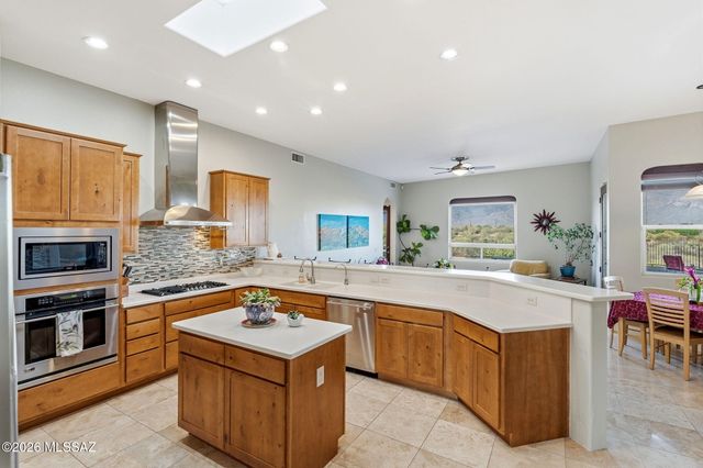 10148 N Wild Creek Drive, Oro Valley, AZ 85742