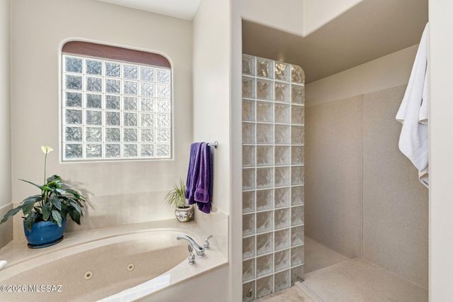 10148 N Wild Creek Drive, Oro Valley, AZ 85742