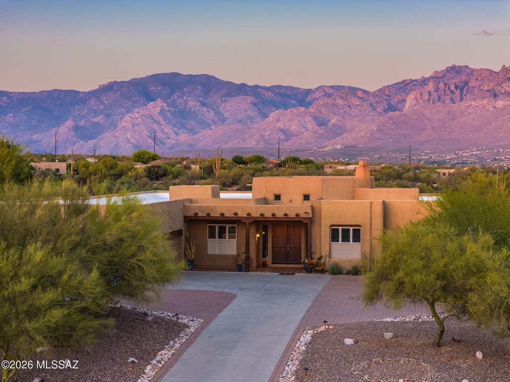 10148 N Wild Creek Drive, Oro Valley, AZ 85742