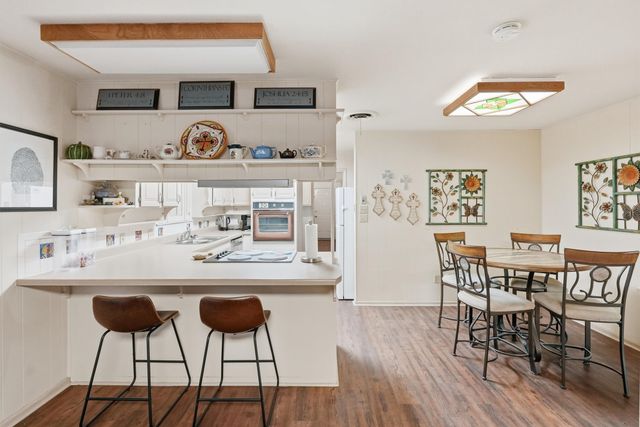 1226 Crestwood Drive, Cleburne, TX 76033