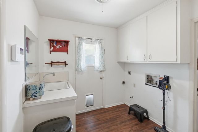 1226 Crestwood Drive, Cleburne, TX 76033