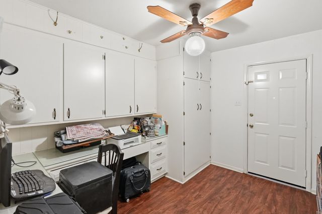 1226 Crestwood Drive, Cleburne, TX 76033