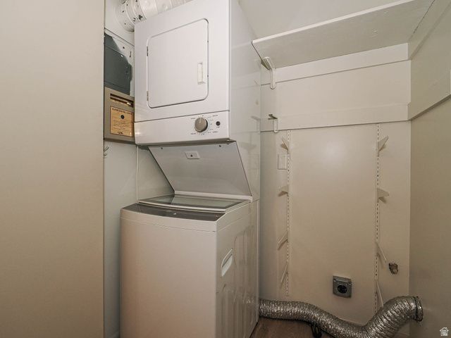 2122 E GEORGETOWN SQ, Millcreek, UT 84109