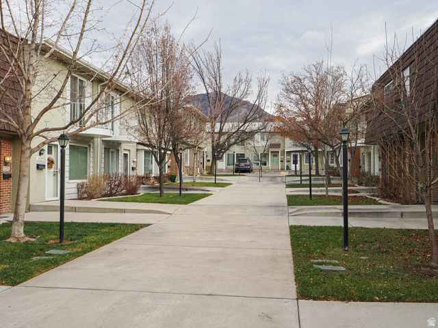 2122 E GEORGETOWN SQ, Millcreek, UT 84109