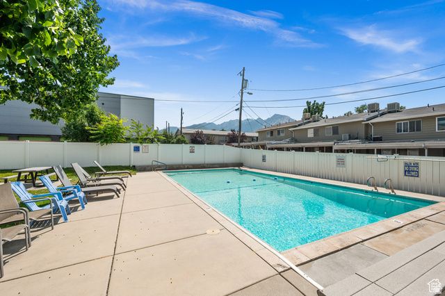 2122 E GEORGETOWN SQ, Millcreek, UT 84109