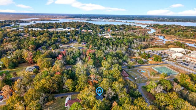 3718 Howze St., Moss Point, MS 39563