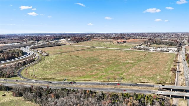685 Van Asche Drive, Fayetteville, AR 72704