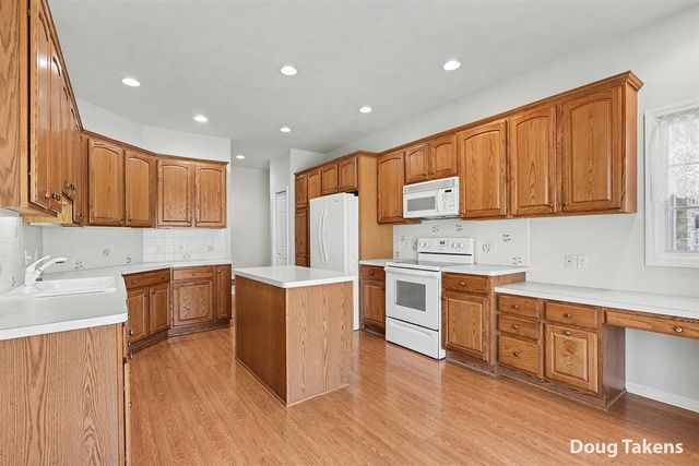 1718 Big Timber Court, Grand Rapids, MI 49505