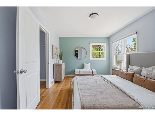 4880 S Kalamath St, Englewood, CO 80110