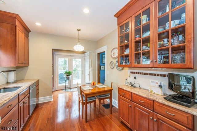 8 Appleton Rd, Bloomfield Twp., NJ 07003