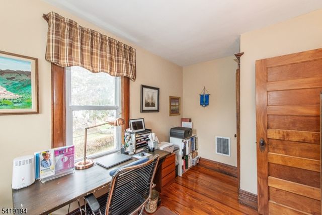 8 Appleton Rd, Bloomfield Twp., NJ 07003