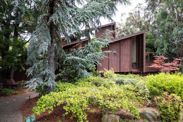 706 Tolman Drive, Stanford, CA 94305