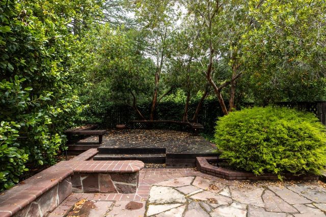 706 Tolman Drive, Stanford, CA 94305
