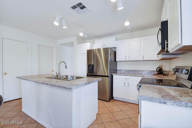 1354 S 222ND Drive, Buckeye, AZ 85326