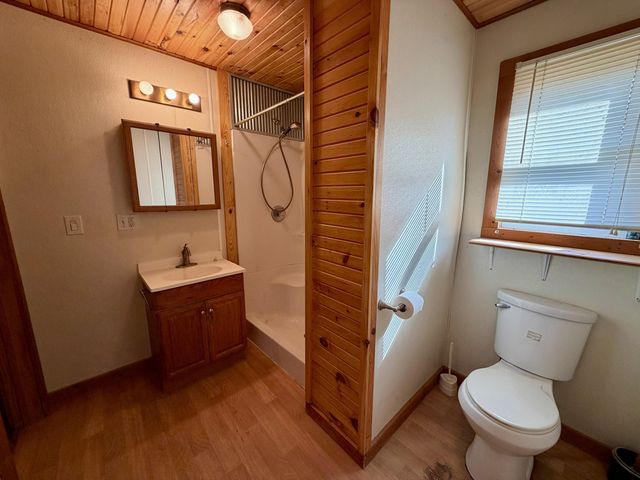 7768 High Point Drive, Raymondville, MO 65555