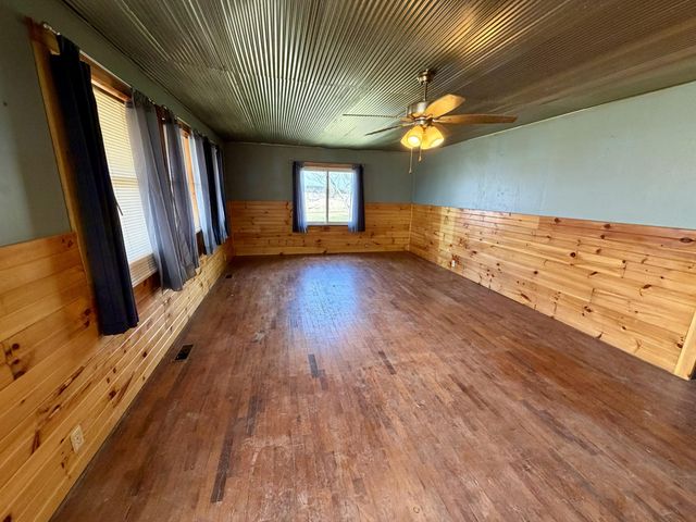 7768 High Point Drive, Raymondville, MO 65555