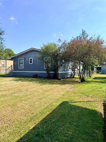 1014 Tealway Drive, Pasadena, TX 77504