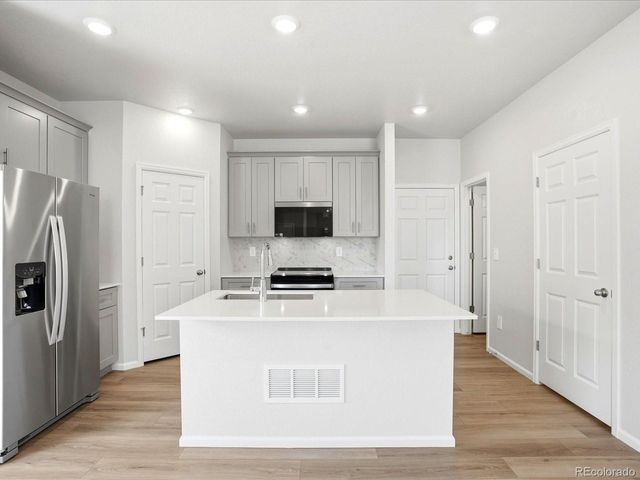 2163 E 164th Ave, Thornton, CO 80602