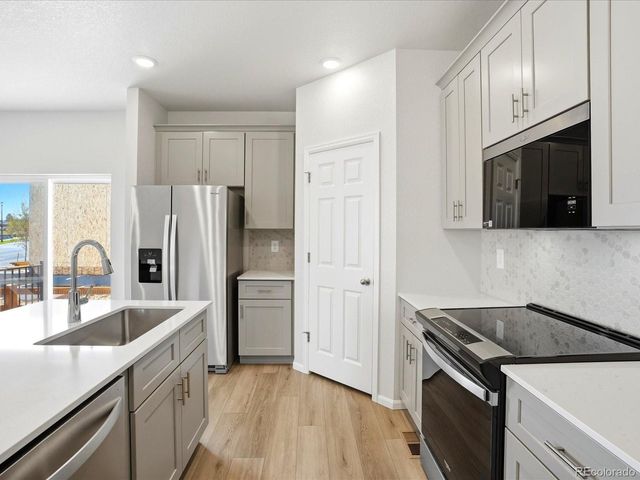 2163 E 164th Ave, Thornton, CO 80602