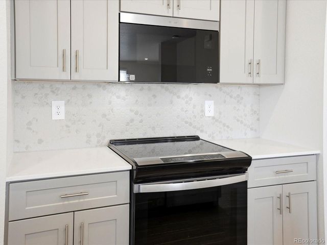 2163 E 164th Ave, Thornton, CO 80602