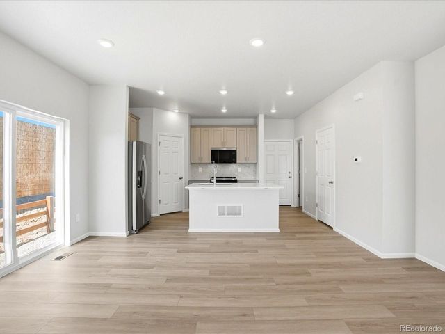 2163 E 164th Ave, Thornton, CO 80602