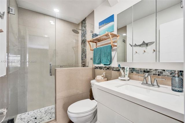 195 Sunrise Drive 7, Key Biscayne, FL 33149