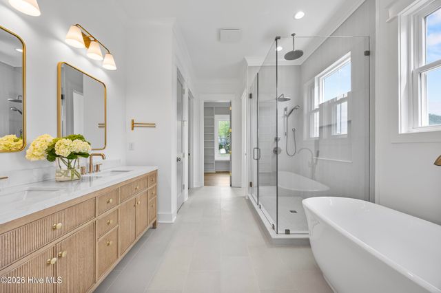 523 Ballast Point Road, Hampstead, NC 28443