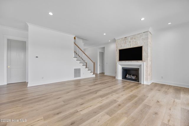523 Ballast Point Road, Hampstead, NC 28443