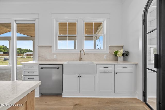 523 Ballast Point Road, Hampstead, NC 28443