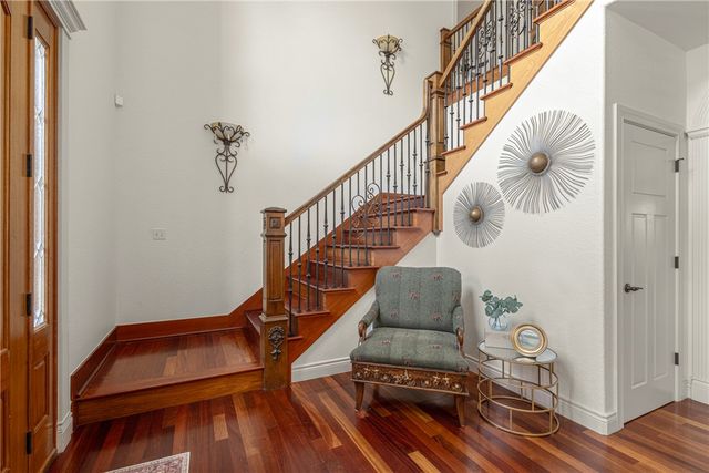 331 E Fairway Lane, Fayetteville, AR 72701