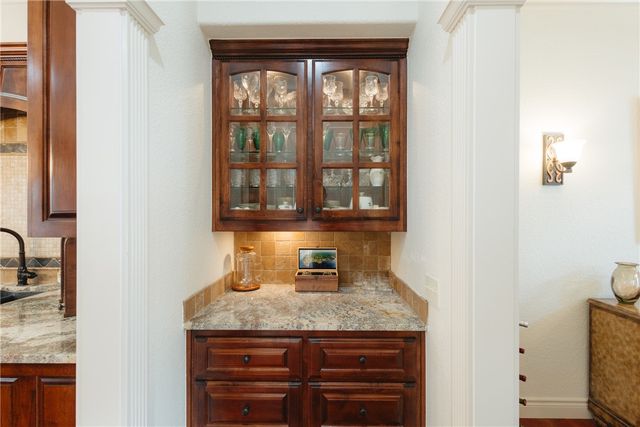 331 E Fairway Lane, Fayetteville, AR 72701