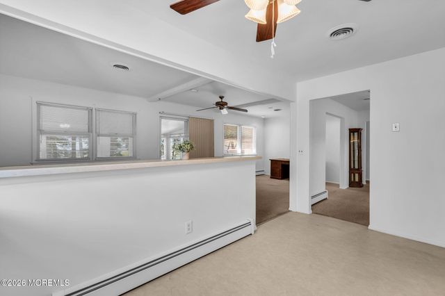 49 Dreyfus Court, Toms River, NJ 08757